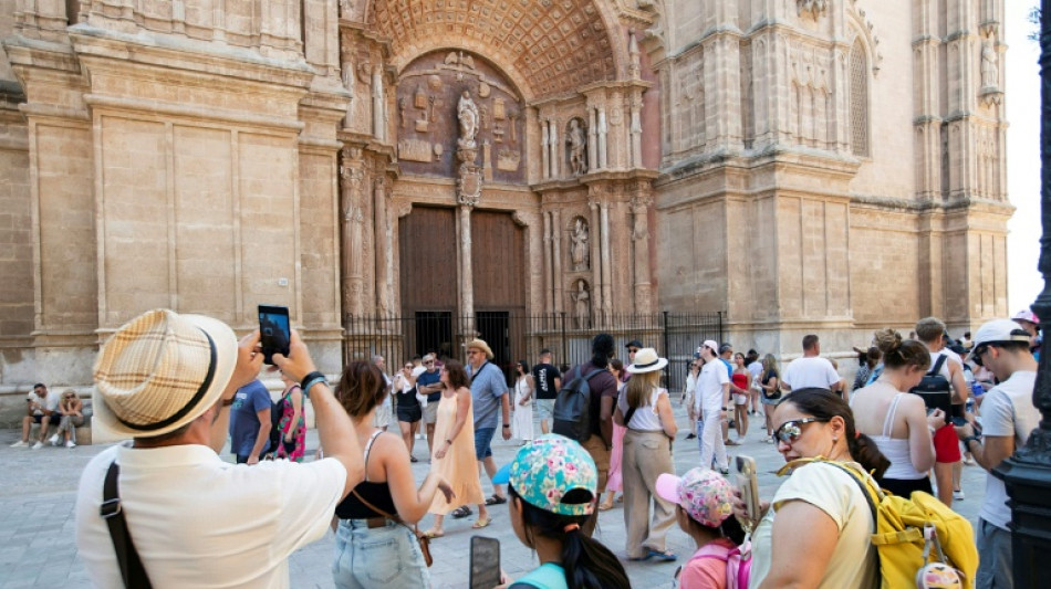 L'Espagne a accueilli pr&egrave;s de 100 millions de touristes &eacute;trangers en 2025, un record