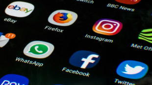 Hunderttausende SMS an Handys verschickt: Ermittler zerschlagen Betr&uuml;gerbande