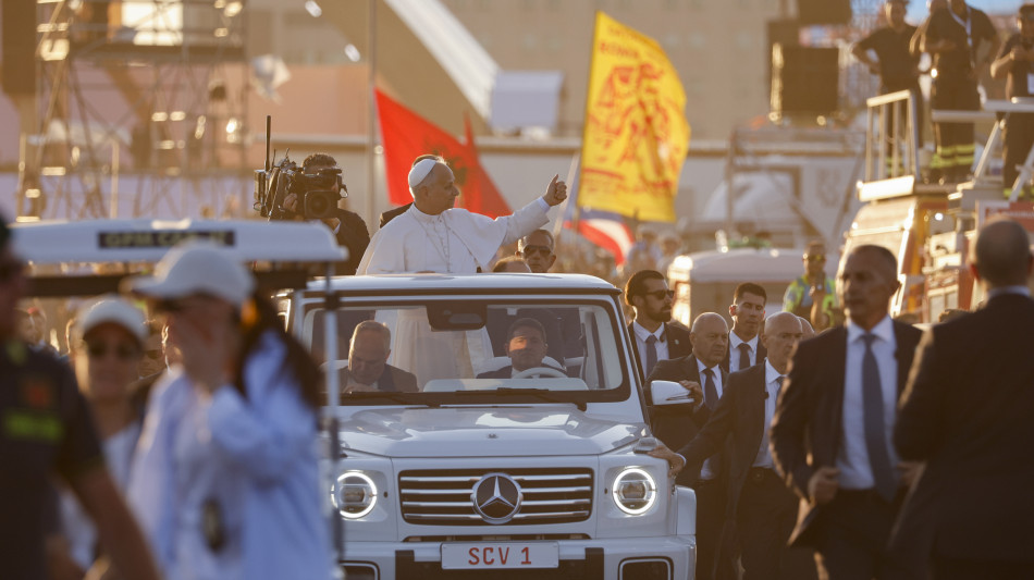 Il Papa ai giovani, 'l'amicizia può essere strada per la pace'