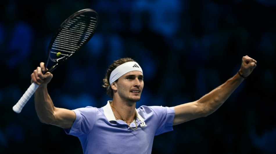Zverev avan&ccedil;a &agrave; semifinal do ATP Finals; Alcaraz &eacute; eliminado