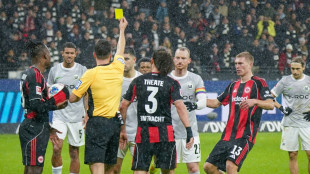 Elfmeter-Streit in Frankfurt: "Tut der Fu&szlig;ballerseele weh"