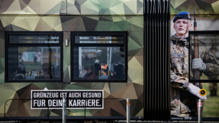 Vor Spitzentreffen zum Wehrdienst: Wehrbeauftragter mahnt Koalition zur Eile