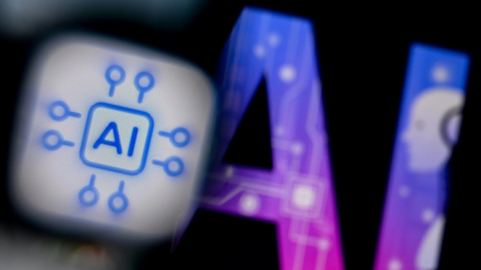 Intelligence artificielle : un plan de 80 millions d'euros pour accompagner le monde du travail