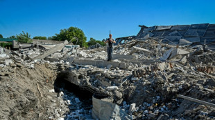 Zelenski acusa a Rusia de "aterrorizar" tras da&ntilde;os en central nuclear de Zaporiyia