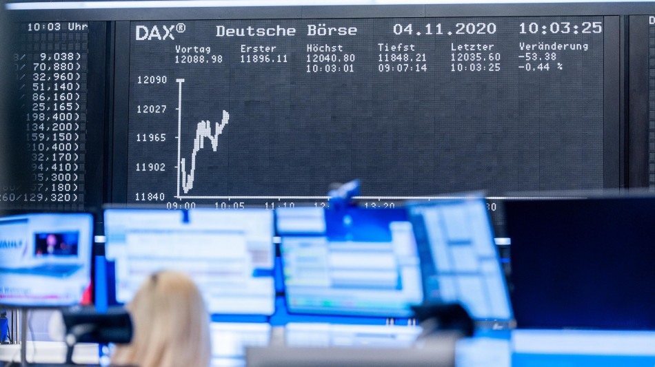 Borsa: avvio in cauto rialzo in Europa, Francoforte +0,3%