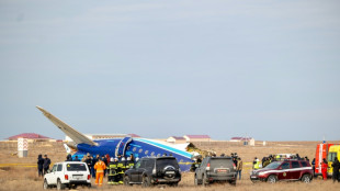 Trinta e oito mortos em acidente de avi&atilde;o no Cazaquist&atilde;o