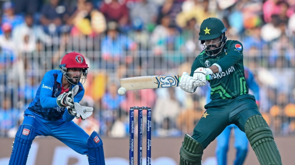 Pakistan believe 'miracles can happen' to rescue World Cup dream