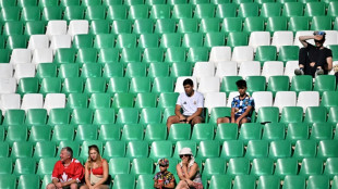 Estádios com pouco público marcam primeiros dias do futebol olímpico