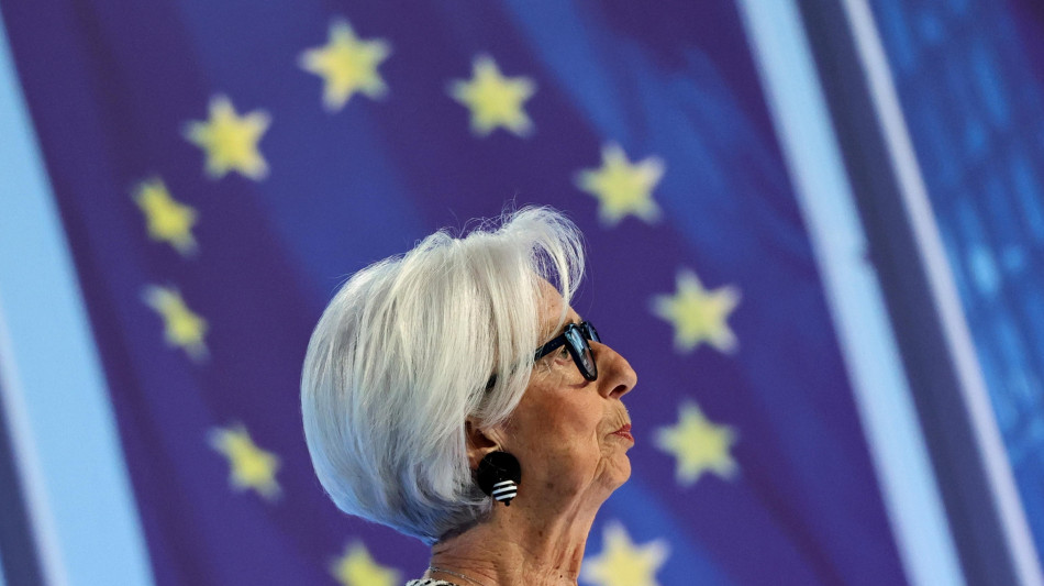 Lagarde, decisione tassi unanime ma discusso a lungo su rialzo