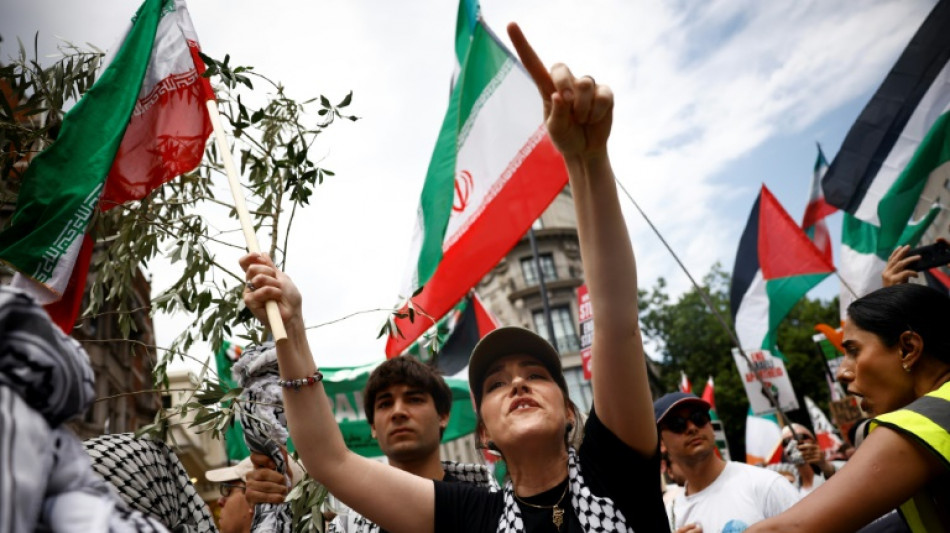 Milhares de manifestantes vão às ruas em Londres e Berlim em apoio a Gaza