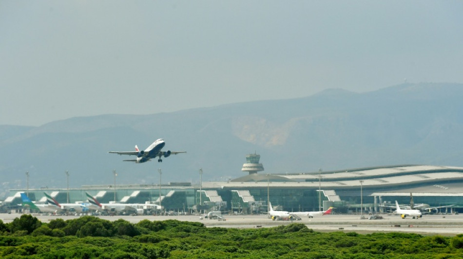Acuerdo para emprender la polémica ampliación del aeropuerto de Barcelona