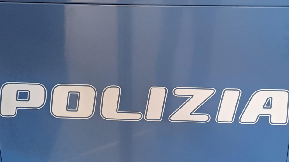 Omicidio in falegnameria a Roma, morto l'uomo ferito