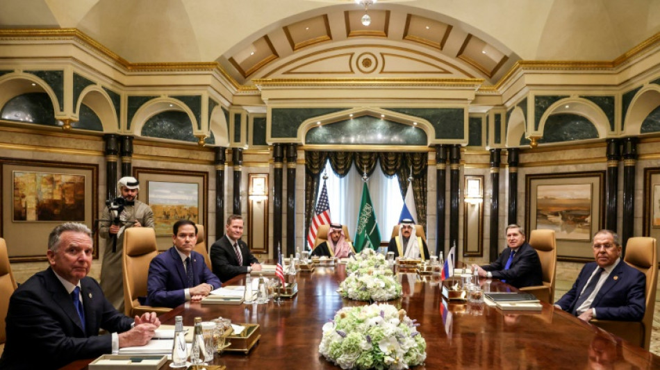 Delegationen aus den USA und Russland beginnen Ukraine-Gespr&auml;che
