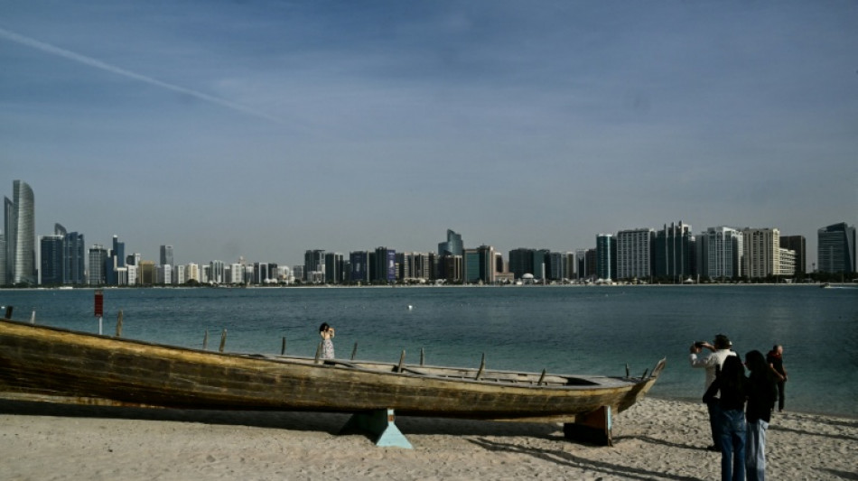 Negociadores de Ucr&acirc;nia, R&uacute;ssia e EUA se re&uacute;nem em Abu Dhabi para negociar a paz