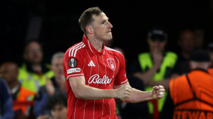 Wood punishes Digne blunder as Forest earn Europa semi-final lead against Villa