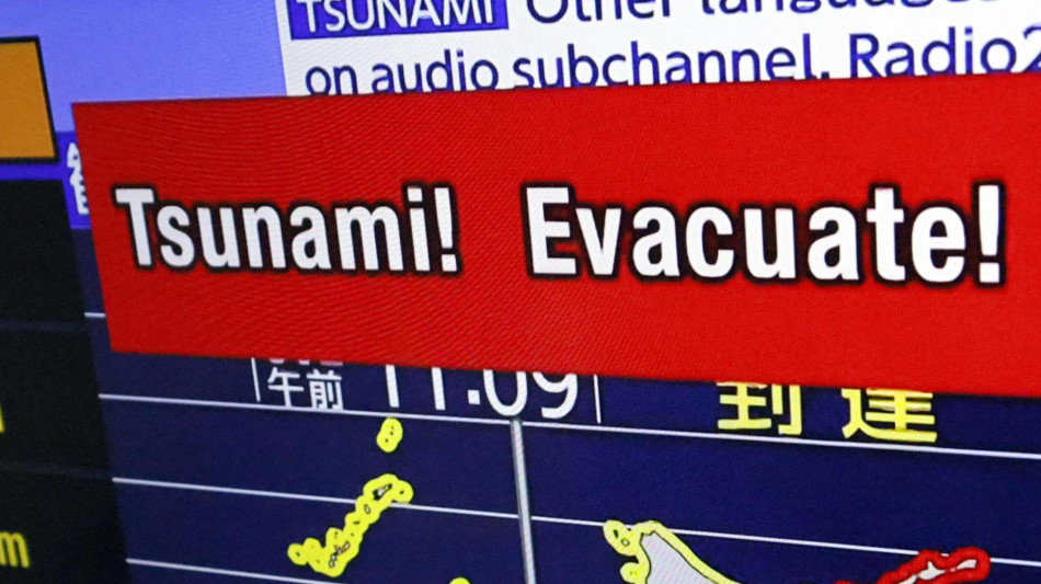 Sisma 6.7 a largo Giappone, allerta tsunami