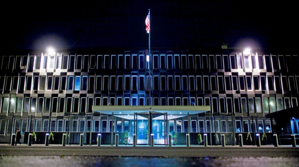 Explosion rocks US embassy in Oslo, police hunt perpetrators