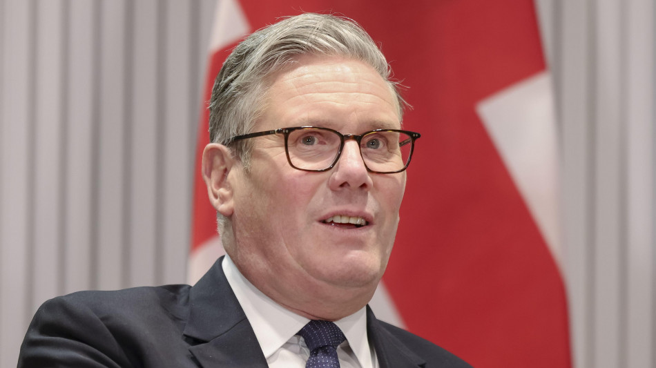 Starmer annuncia nuove sanzioni Gb contro la Russia