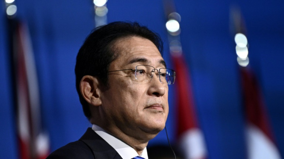 El primer ministro japon&eacute;s pide a Xi retirar el veto chino a sus productos del mar