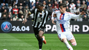 Lyon empata sem gols com Angers e emenda 6&ordm; jogo sem vit&oacute;ria no Franc&ecirc;s