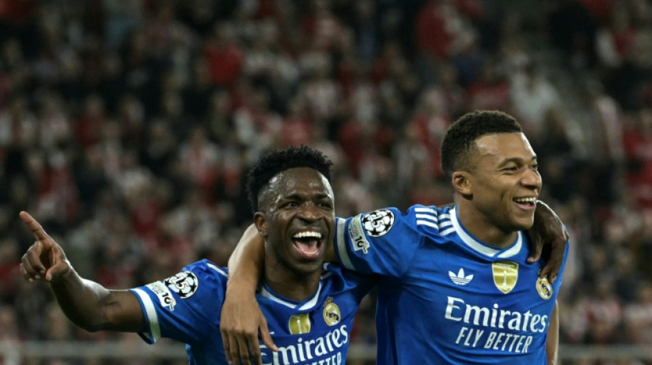 Ligue des champions: Mbappé relance le Real Madrid avec un quadruplé