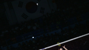 Badminton no.1 An tells dad to keep it down at Asian Games