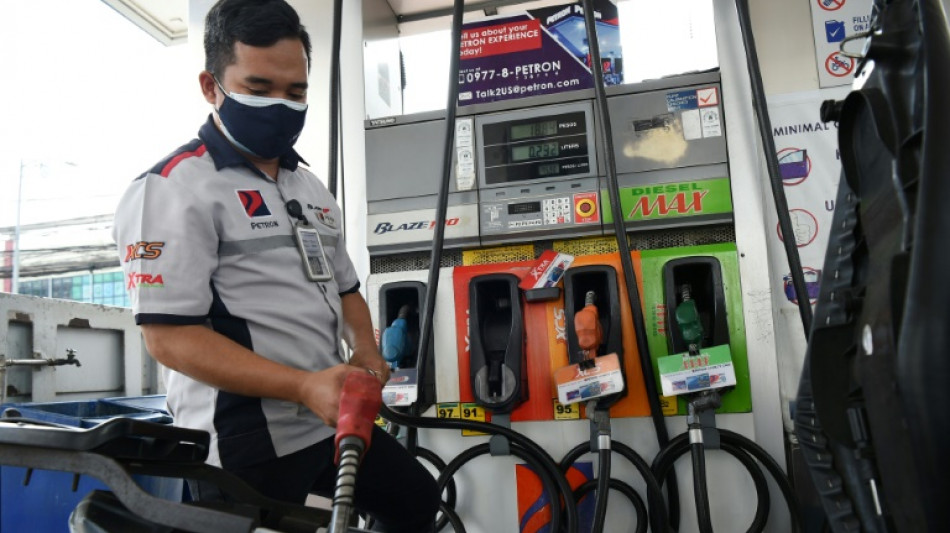 La AIE teme un fuerte "impacto" de la guerra de Ucrania en el suministro de petr&oacute;leo