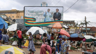 Papa pede 'exame de consci&ecirc;ncia' &agrave;s autoridades de Camar&otilde;es para combater corrup&ccedil;&atilde;o
