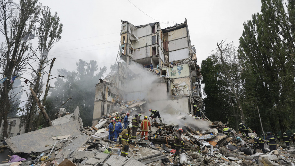 Media, 'Mosca potrebbe proporre agli Usa una tregua aerea'