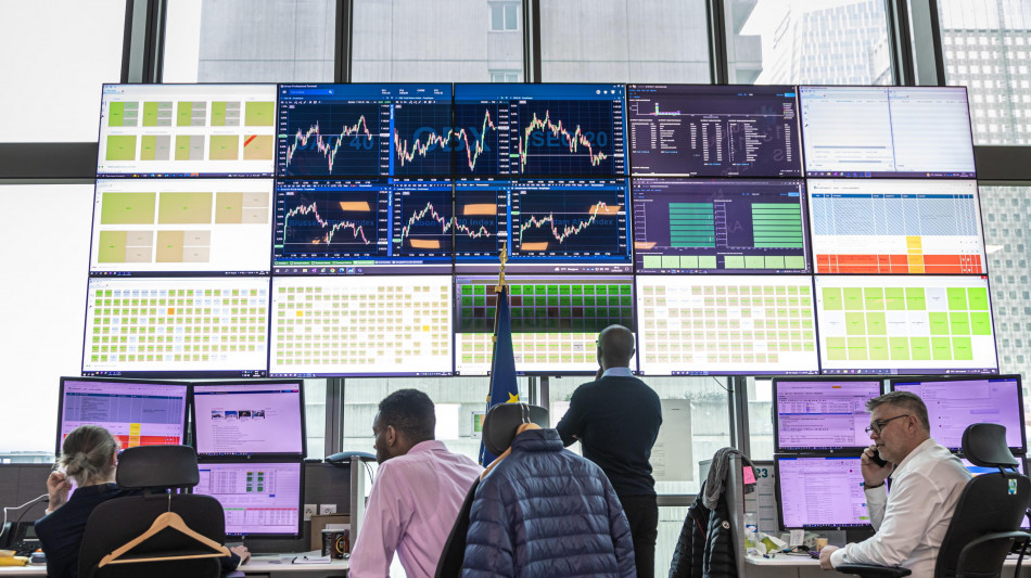 Borsa: Europa brillante, sale Wall Street, Milano +1,25%