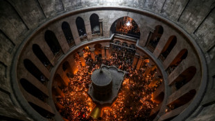 A J&eacute;rusalem, les chr&eacute;tiens orthodoxes c&eacute;l&egrave;brent le "feu sacr&eacute;" pascal