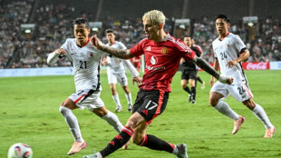 Garnacho arrives at Chelsea as £40 m move from Man Utd moves closer