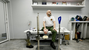 Russie: dans un atelier de proth&egrave;ses, des v&eacute;t&eacute;rans amput&eacute;s se disent sans regrets