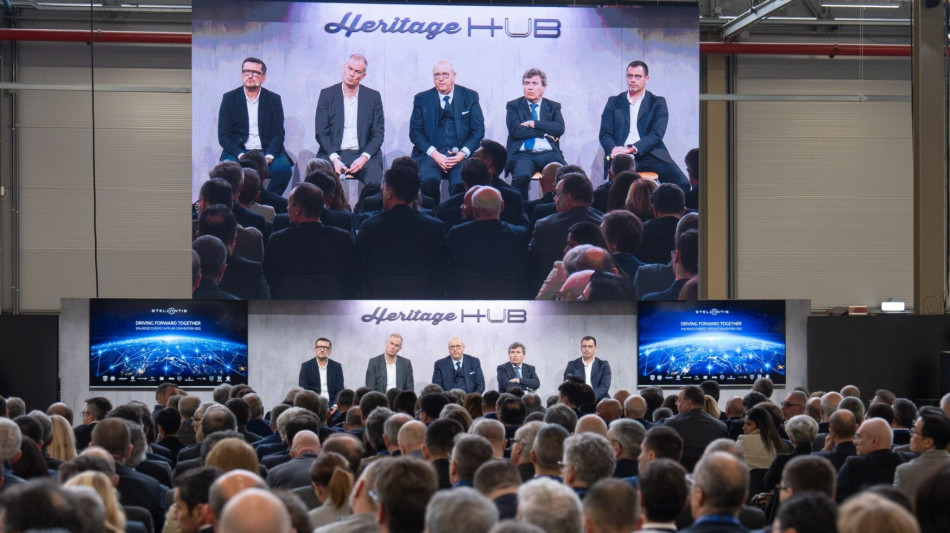 Stellantis riunisce a Torino 450 fornitori, 'uniamo le forze'