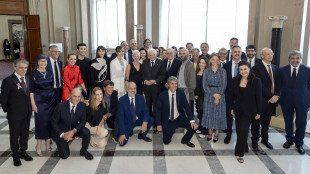 Arianna Fontana regala una medaglia olimpica al presidente Mattarella