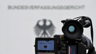 Urteile zu Vaterschaft und BKA: Karlsruhe verlängert Übergangsfristen