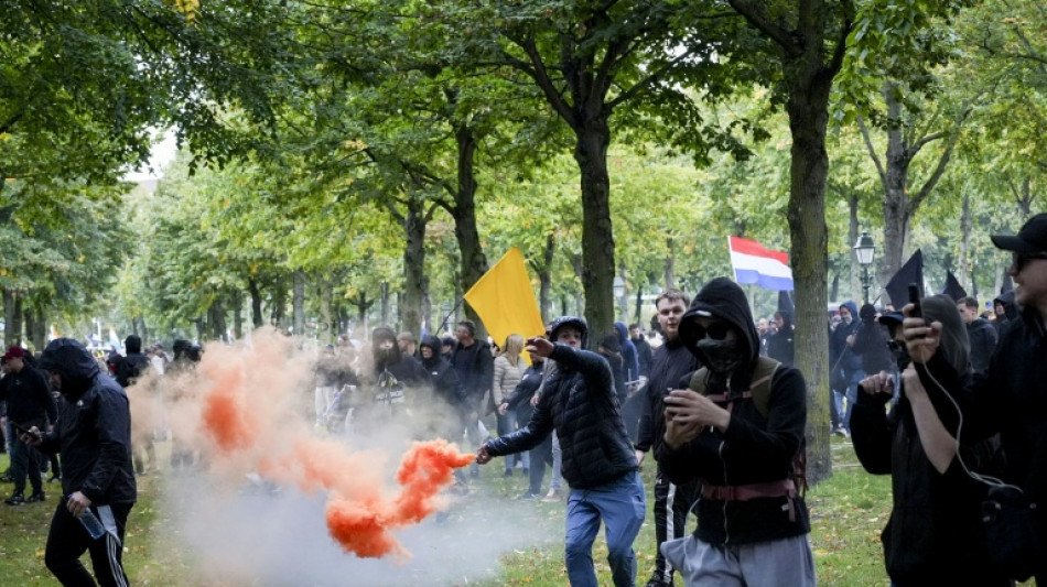 Gewaltsame Zusammenst&ouml;&szlig;e bei rechtsextremer Demonstration in den Niederlanden
