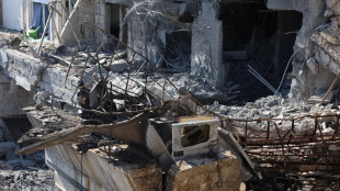 Media, 'bombe israeliane vicino Damasco e a ovest Siria'