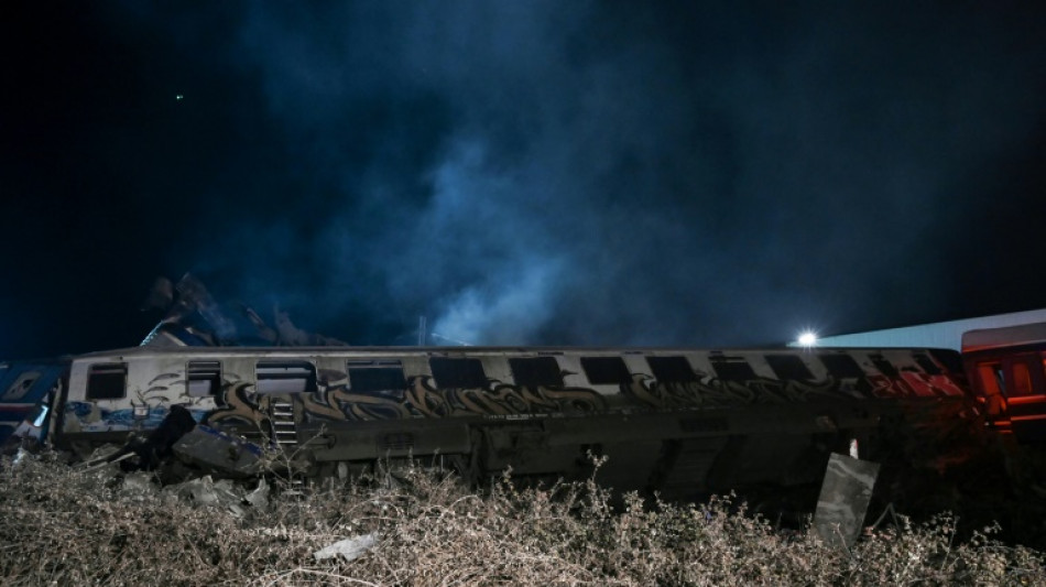 Accident de train en Gr&egrave;ce: la pol&eacute;mique enfle, Ath&egrave;nes plaide l'erreur humaine