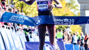 Maratona Berlino: Assefa domina ma un infortunio la priva del record mondiale