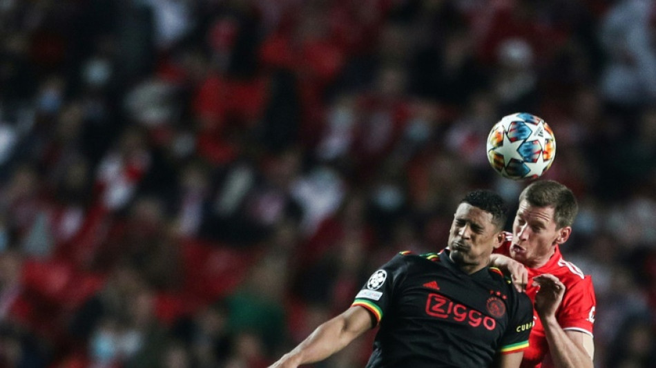 C1: l'Ajax Amsterdam accroch&eacute; par le Benfica malgr&eacute; un Haller &agrave; nouveau buteur 