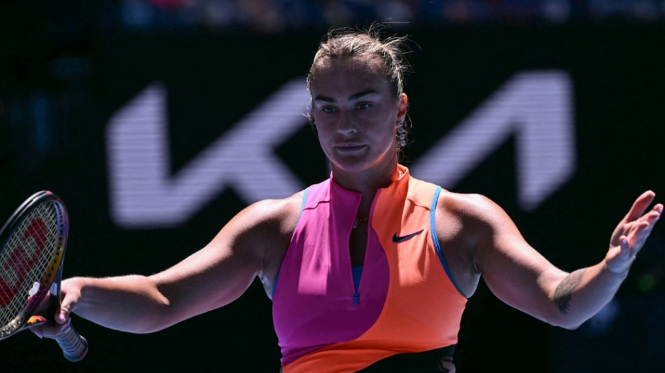 Sabalenka mit M&uuml;he - S&ouml;nmez-Reise endet mit Buhrufen