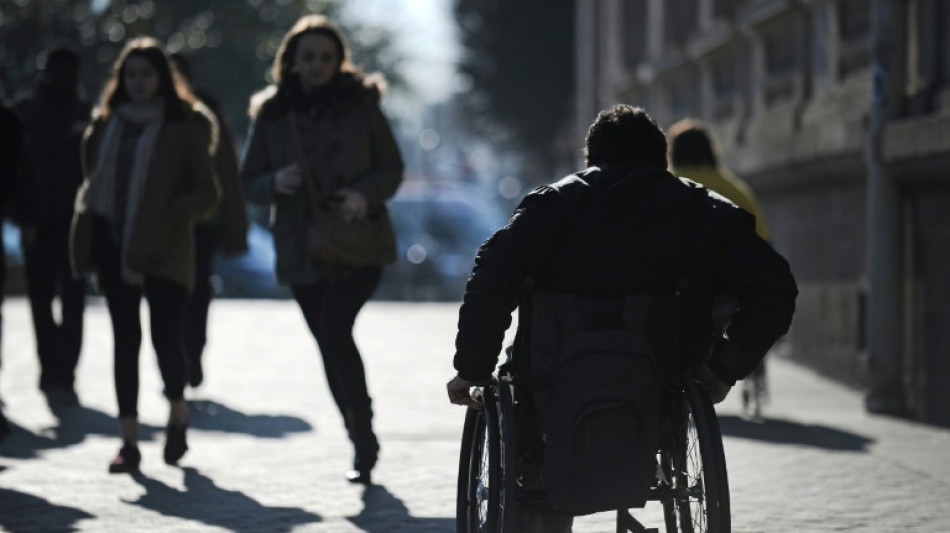 Insertion des personnes handicap&eacute;es: "coupe inacceptable" dans le projet de budget, selon des associations
