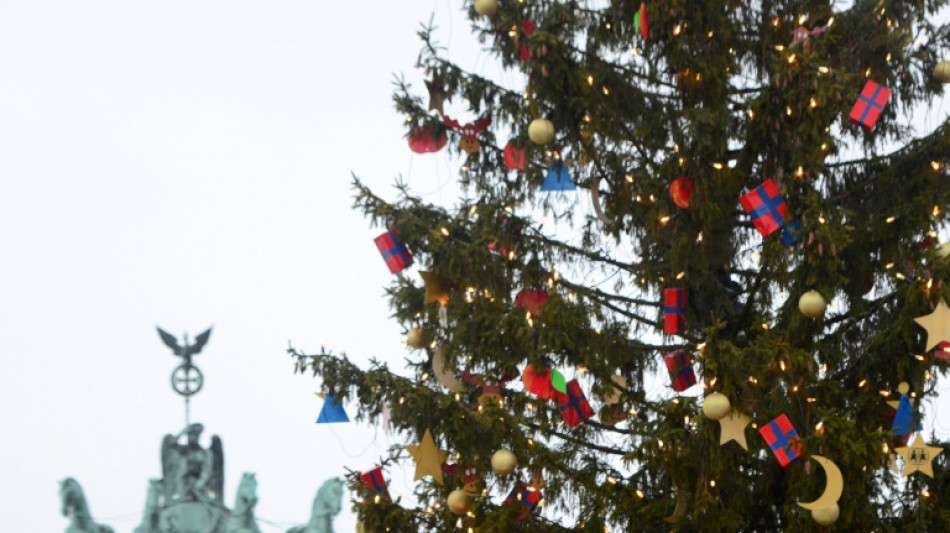 Knapp neun von zehn Tarifbesch&auml;ftigten bekommen Weihnachtsgeld