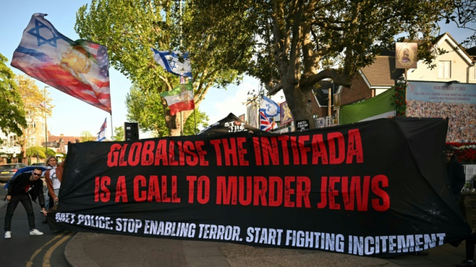 Reino Unido refuerza la seguridad de la comunidad jud&iacute;a tras el ataque con dos heridos