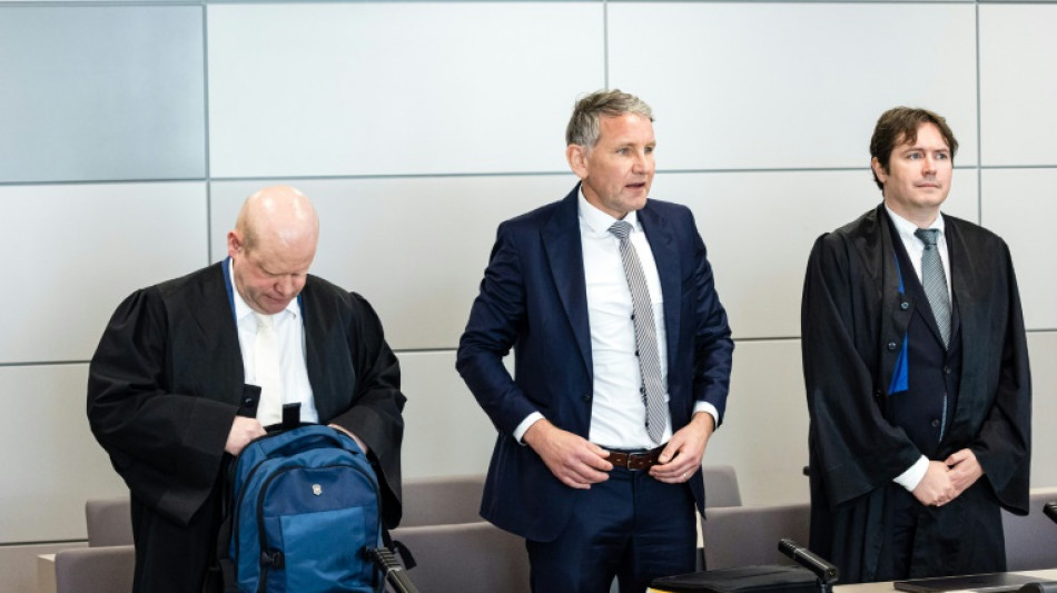 Prozess wegen Verwendung von NS-Parole: H&ouml;cke weist Vorw&uuml;rfe zur&uuml;ck