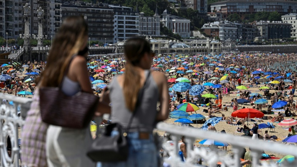 Europe sweats through new heatwave, with worse to come