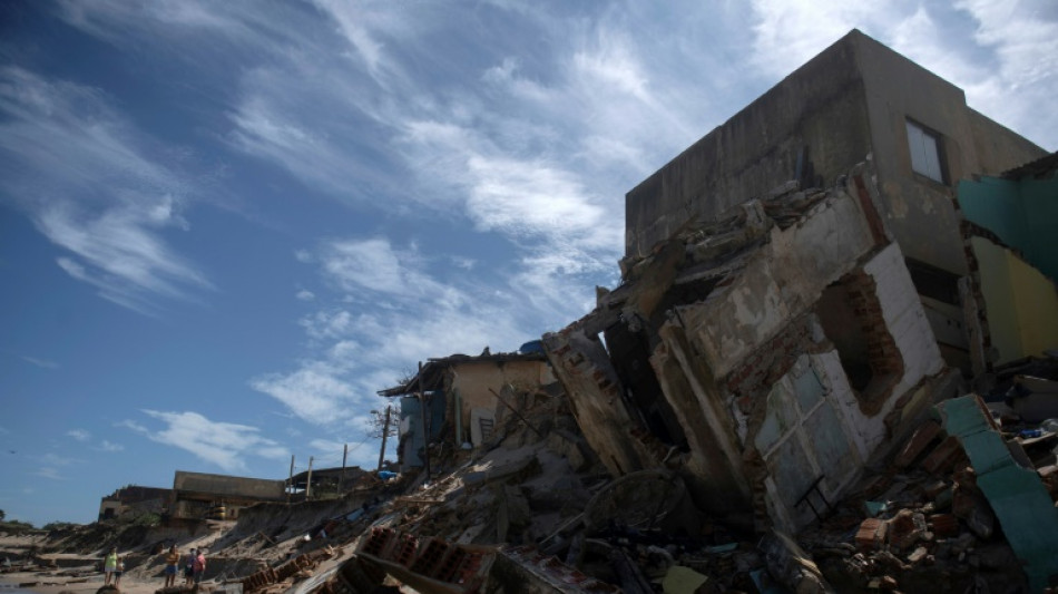 Au Br&eacute;sil, une cit&eacute; baln&eacute;aire dispara&icirc;t sous la mer