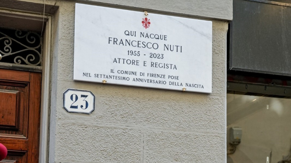 Firenze, targa 70 anni Nuti a casa sbagliata, no dove nacque