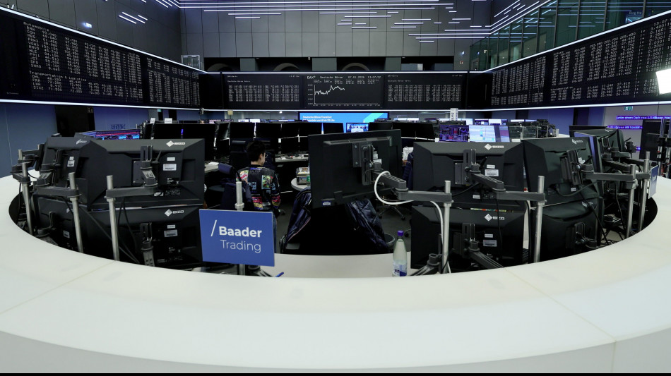 Borsa: l'Europa chiude in ordine sparso, si guarda all'Iran